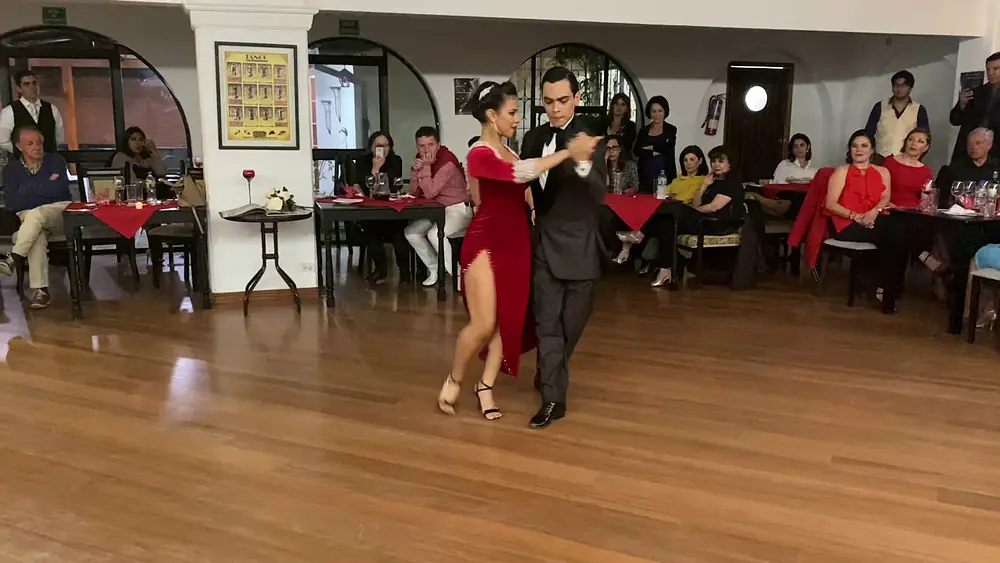 Video thumbnail for Lejos De Ti - Vals - Juan David Vargas Y Paulina Mejía