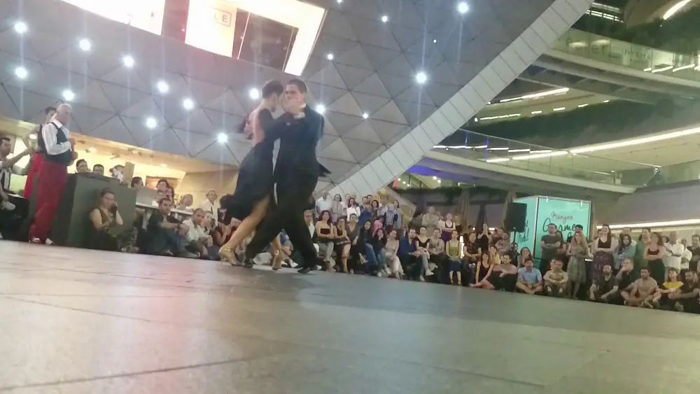 Video thumbnail for Alejandro Ferreyra & Fernanda Grosso. El Puntazo / Juan D'Areinzo. Kanyon Milongası. (18.06.2018)