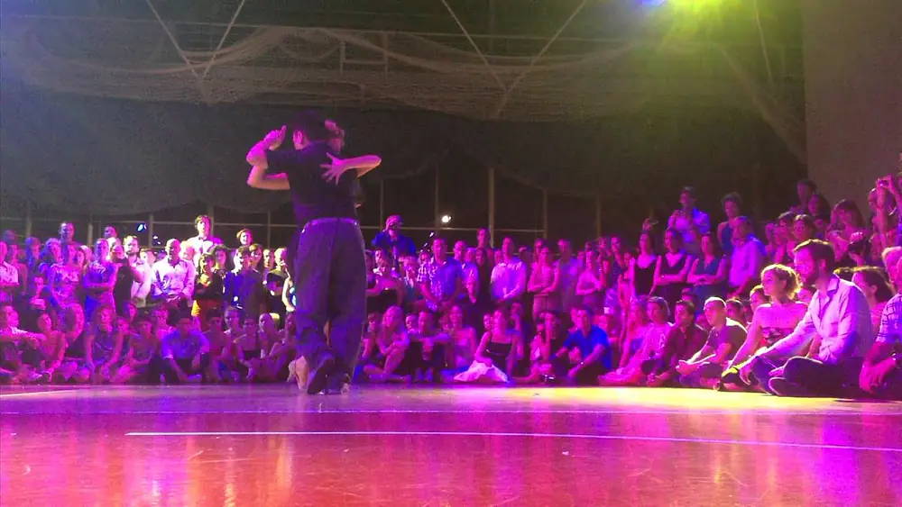 Video thumbnail for Carlitos Espinoza & Noelia Hurtado - "Mandria" de Juan d'Arienzo - MSTF 2013