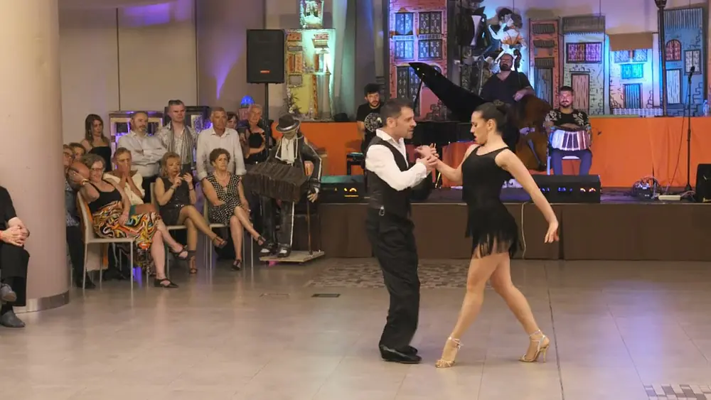 Video thumbnail for Yanina Quiñones & Neri Piliu Festv Ataque Tango 2024