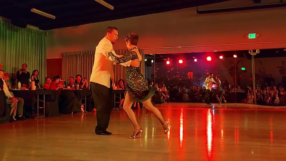 Video thumbnail for Miriam Larici & Leonardo Barrionuevo - Milongueando en el 40 - September 2, 2023