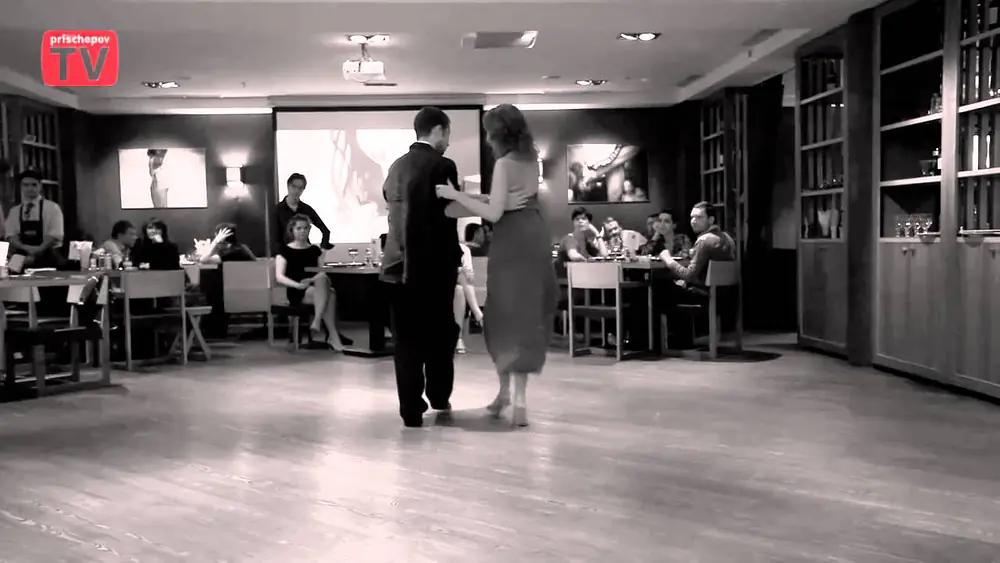 Video thumbnail for Alexander Krupnikov & Elizaveta Shkulanova, Moscow, Milonga "Braziliero", 14.12.2010 (2)