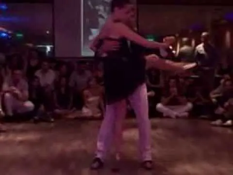 Video thumbnail for Alejandra Gutty y Octavio Fernandez @ El Yeite tango club milonga, 2014 Pugliese "Patetico"