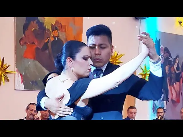 Video thumbnail for Tus labios me diran (Di Sarli) Sandra Naccache y Jorge López. En lo de Balmaceda 15may25 (2/3)