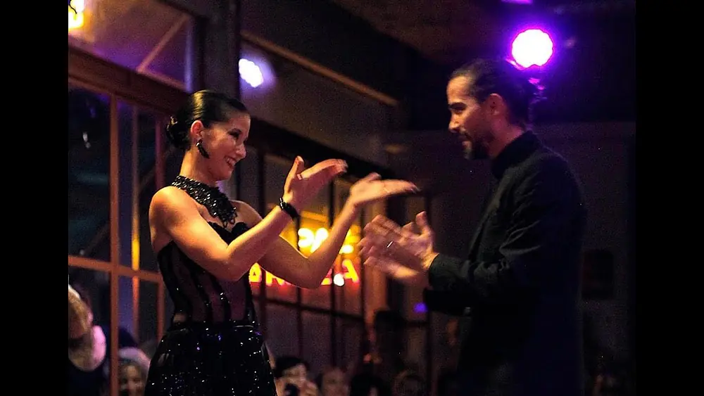 Video thumbnail for Indira Hiayes y Rodrigo Palacios - "Gente Amiga" Osvaldo Pugliese   /   Buenos Aires, Nov2023