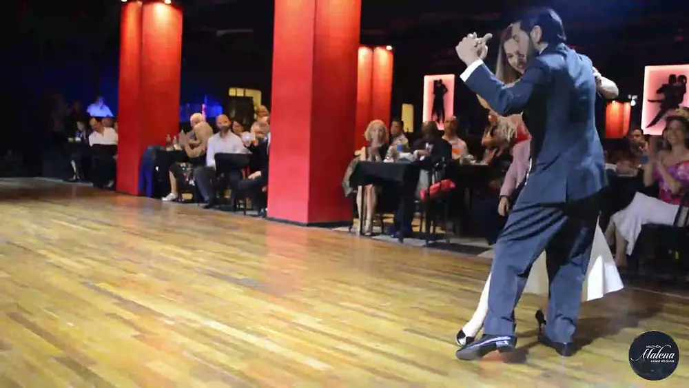 Video thumbnail for Carla Rossi & José Luis Salvo en Milonga Malena "COMO NINGUNA"!! 2/4