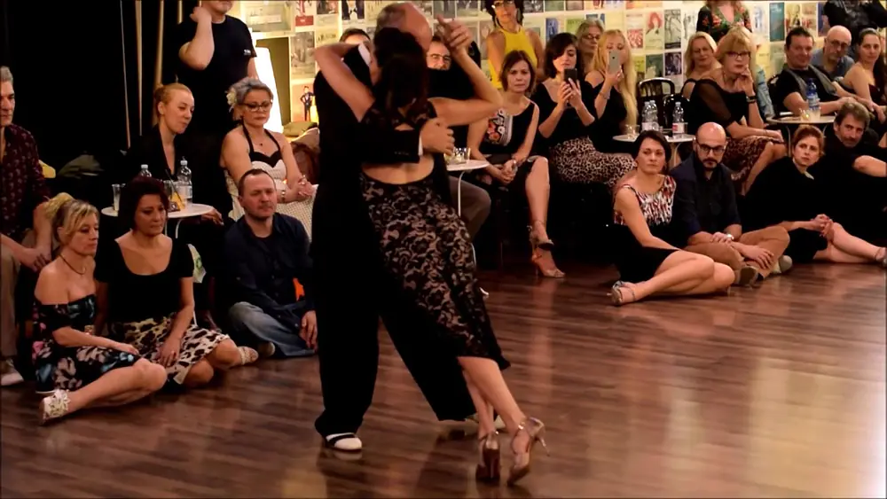 Video thumbnail for Horacio Godoy y Cecilia Berra , 22/02/2019 "tango brujo".