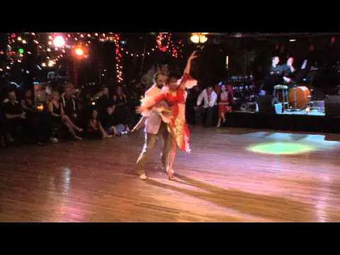 Video thumbnail for Natural Tango Festival 2010 -  Nick Jones and Diana Cruz