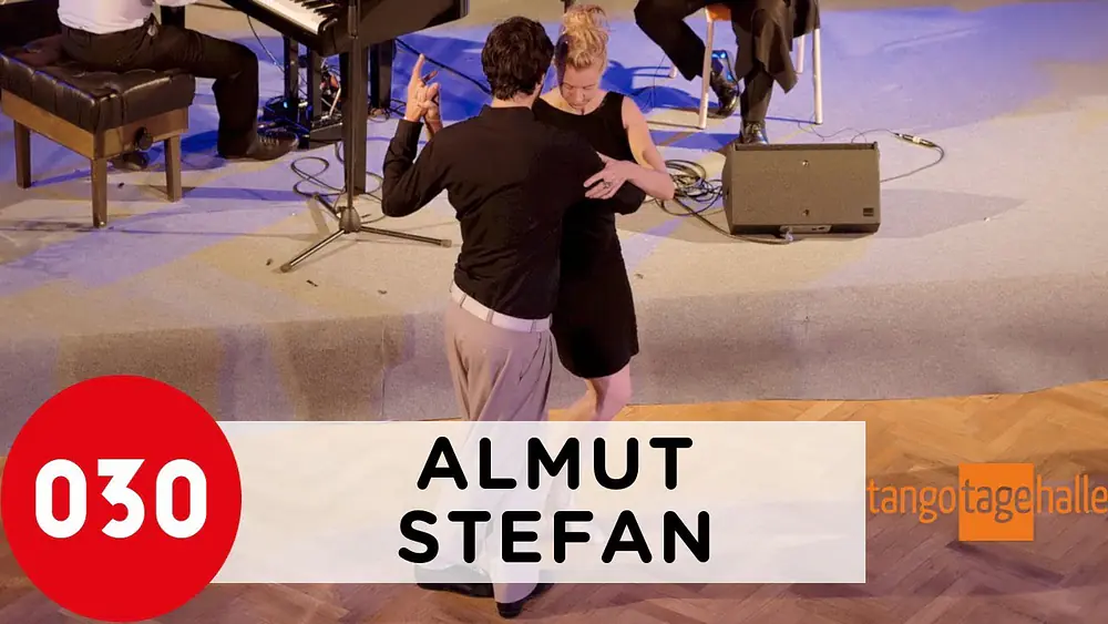 Video thumbnail for Almut and Stefan Knauß – La cumparsita by Tango Sonos