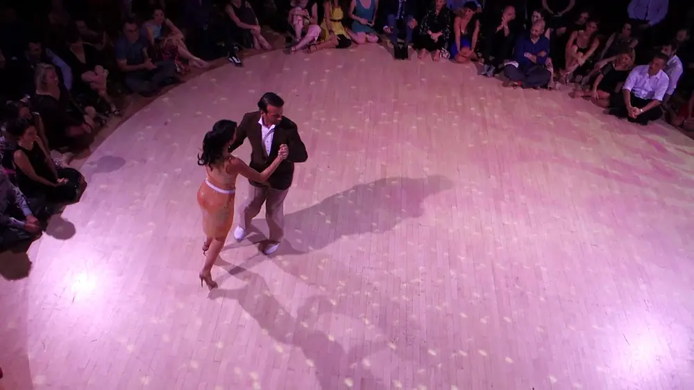 Video thumbnail for Pablo Inza & Sofia Saborido   El Motivo Anibal Troilo