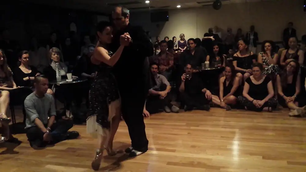 Video thumbnail for Argentine tango: Daniela Pucci & Luis Bianchi - Maragata