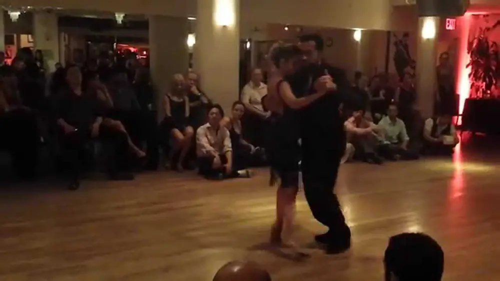 Video thumbnail for Argentine tango :Noelia Barsi & Leonardo Sardella - Por la huella