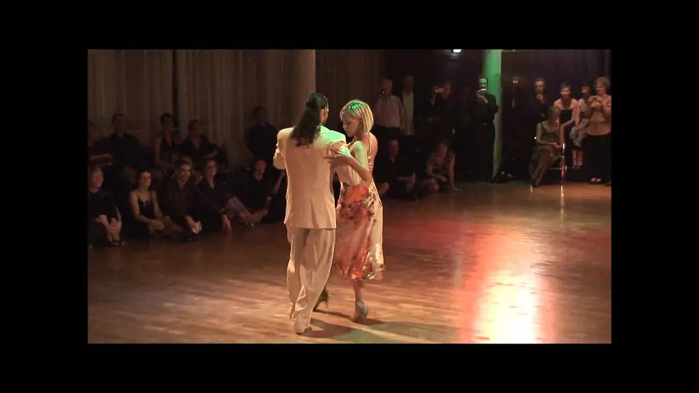 Video thumbnail for Virginia Uva y Cesar Agazzi, En esta tarde gris