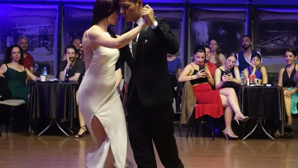 Video thumbnail for Agustin Rojas & Victoria Olivella - Pocas Palabras @ İstanbul Tango Fiestita 2/4