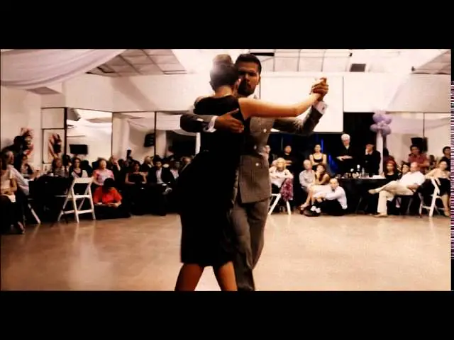 Video thumbnail for Noelia Hurtado y Sebastián Arce en Milonga El Abrazo (5/5)