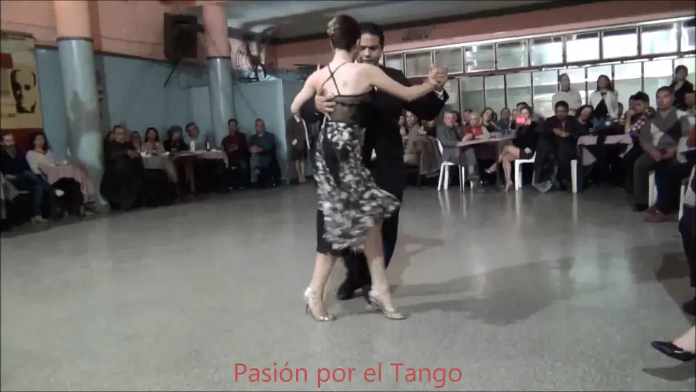 Video thumbnail for MARIA EUGENIA BRANDULO y DIEGO CHANDIA Bailando el Vals PAISAJE en FLOREAL MILONGA