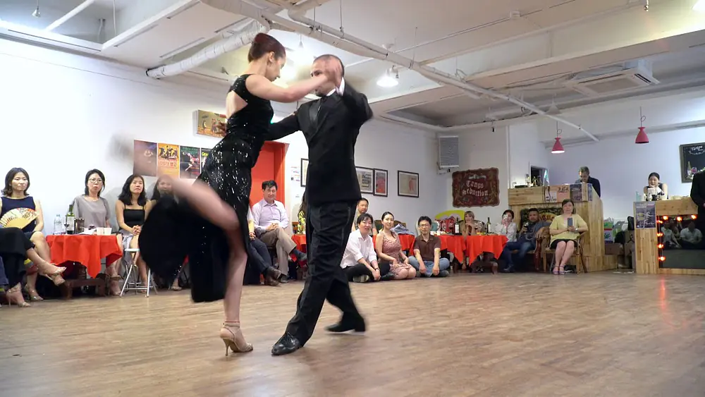 Video thumbnail for [ Tango ] 2018 SITF Opennig Party - Show No.4 (4/5) - Julieta Biscione & Roberto Castillo