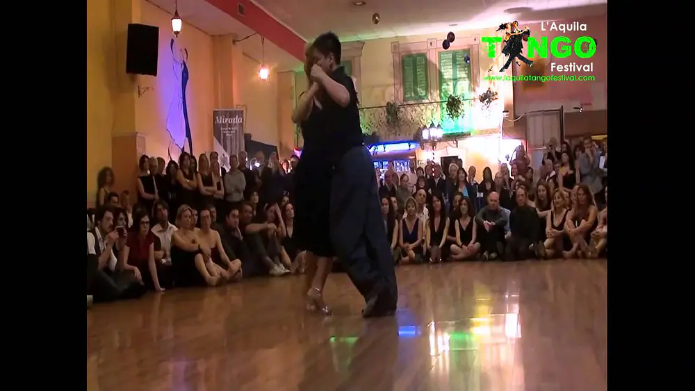 Video thumbnail for Carlitos Espinoza y Noelia Hurtado - Tango 2/4 - International L'Aquila Tango Festival 2013