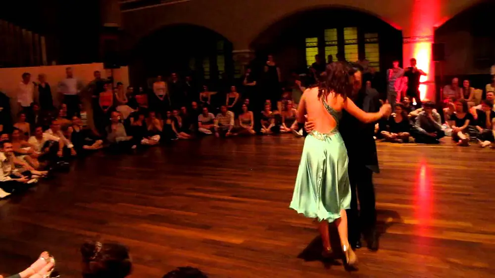 Video thumbnail for Mariano "Chicho" Frumboli & Juana Sepulveda Festivalito Zürich 2012 3