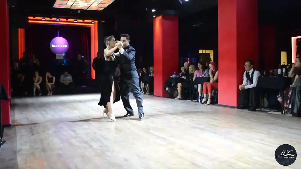 Video thumbnail for Suyay Quiroga & Jonny Carvajal en Milonga Malena "COMO NIGUNA"!! 4/4