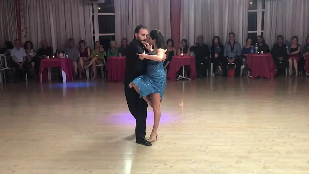 Video thumbnail for Gianpiero Galdi y Lorena Tarantino - TLV 12.4.2019 1/5