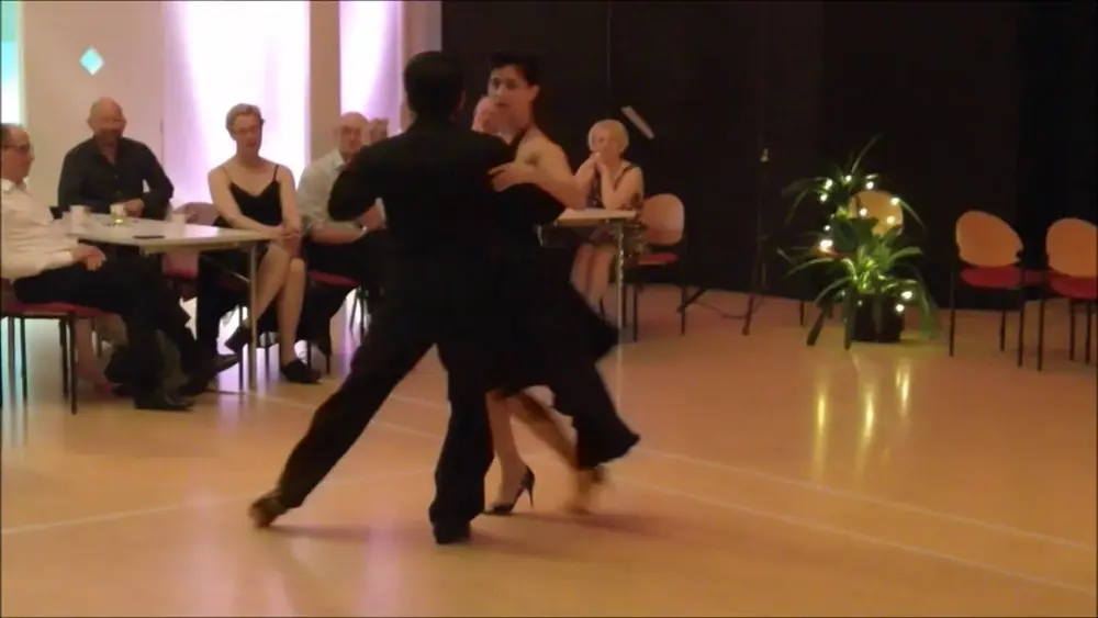 Video thumbnail for Mariela Sametband and Guillermo Barrionuevo dancing vals Recuerdos de la pampa 2017-04-30