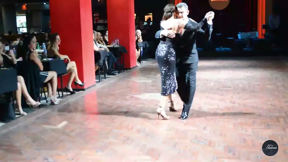 Video thumbnail for Juan Amaya & Valentina Garnier en Milonga Malena - Marabu!!2/4