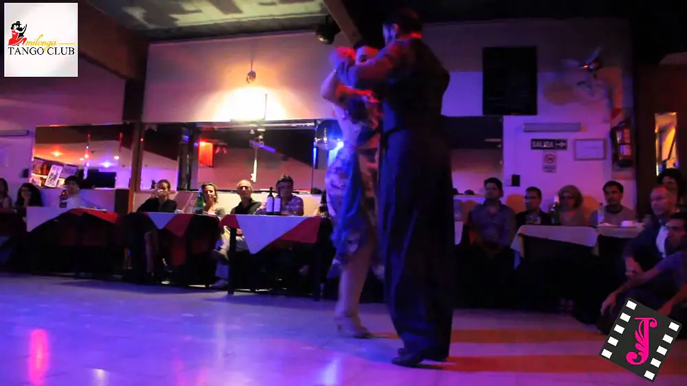 Video thumbnail for JULIETA BISCIONE Y ROBERTO CASTILLO en el Tango Club Milonga 04/04