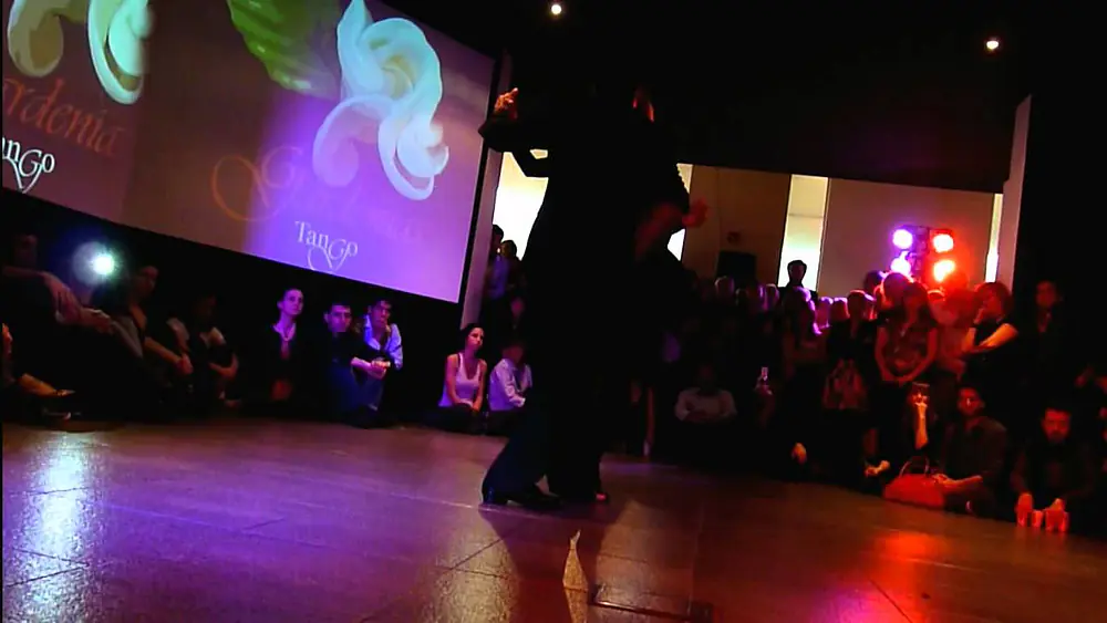 Video thumbnail for 4 La Milonga del Patio presenta: Tamara Bisceglia y Federico Paleo-"Embrujamiento"