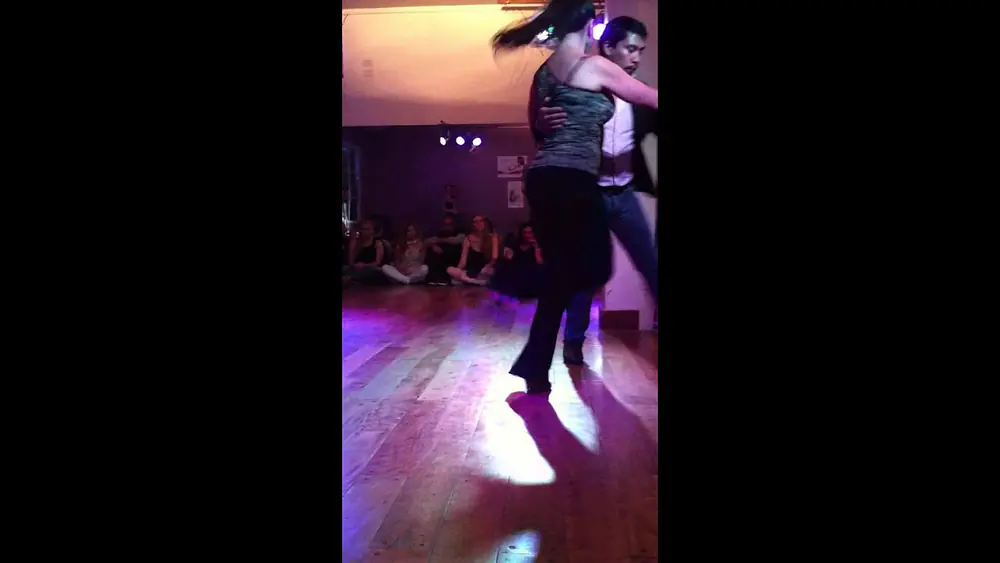 Video thumbnail for Octavio Fernandez y Carla Marano - Practica DNI Tango 2