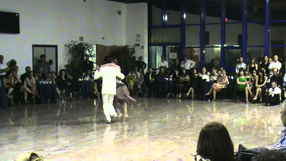 Video thumbnail for Andrea Missè e Javier Rodriguez 2 - IV° Apulia Tango Festival Bari 2011 - Gran Galà