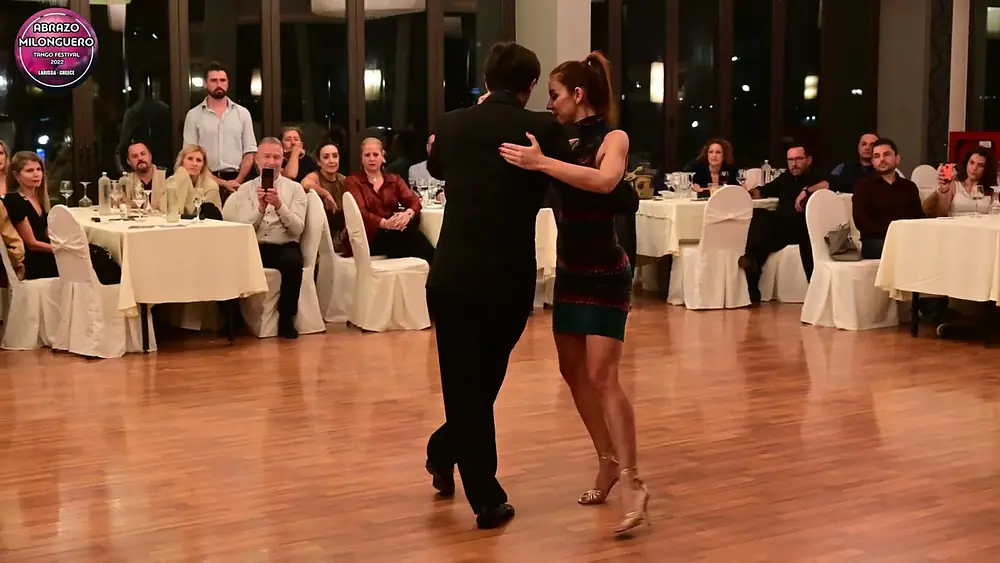 Video thumbnail for Gabriel Marino & Vasia Thanopoulou (Cuatro Palabras - Juan D'Arienzo)