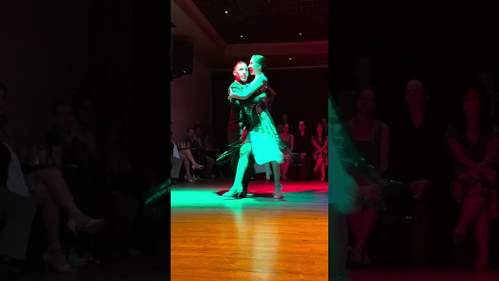 Video thumbnail for Yesica Esquivel & Ariel Leguizamon: Milongueando En El '40 by Forever Tango at Tango La Nacional 1/5
