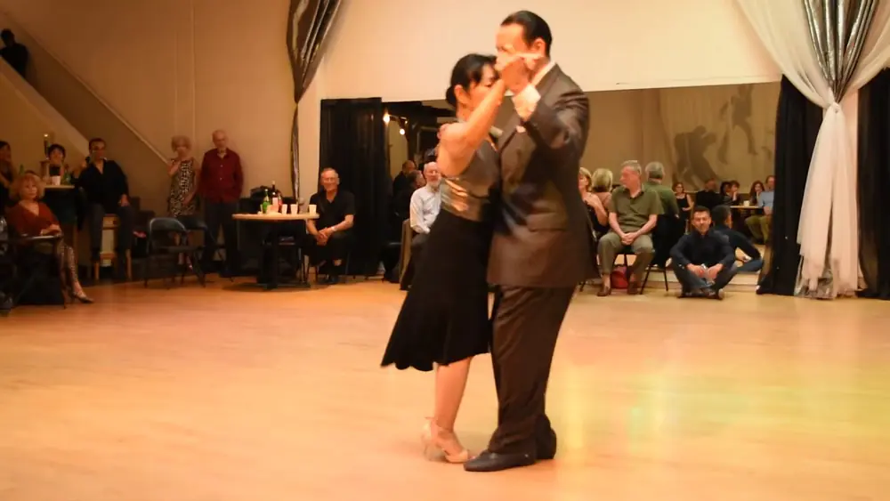 Video thumbnail for Andres Bravo & Kaori at Milonga Nocturna 05.04.19