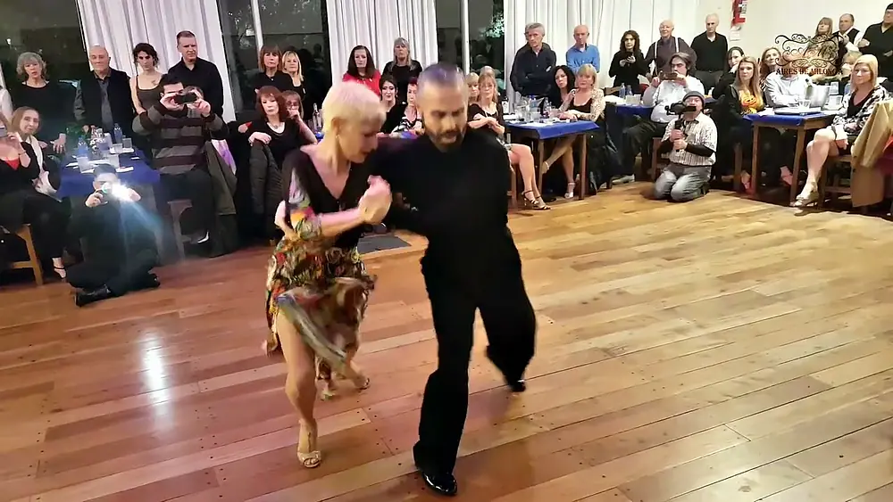 Video thumbnail for Fantástico, Aurora Lubiz, Claudio Gonzalez, tango danza, La Friulanta milonga
