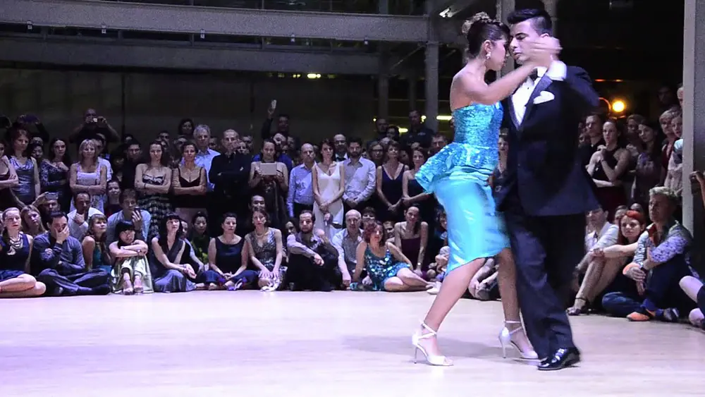 Video thumbnail for Sebastian Achaval and Roxana Suarez