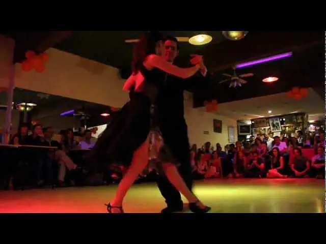 Video thumbnail for ALEJANDRO BERON Y VERONICA VAZQUEZ EN LA MILONGA 10