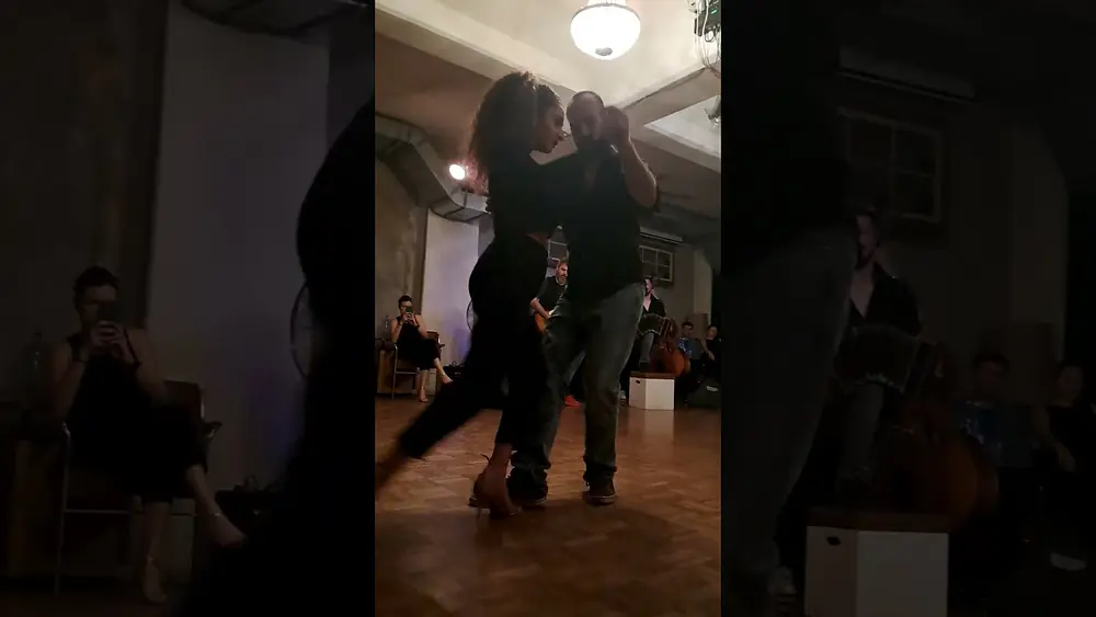 Video thumbnail for Dilara Ogretmen and Pablo Rodriguez - Orkesta Cachivache - Mi serenata