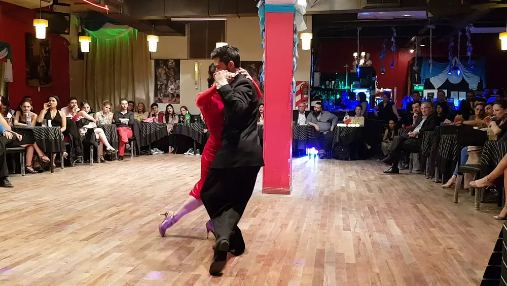Video thumbnail for Yasmina Mamana y Luciano Paulino en Pipí Cucú Milonga. Vals (27-Jul-18)
