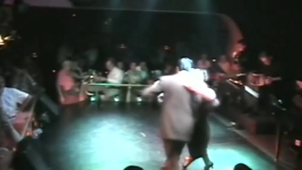 Video thumbnail for Gustavo Rosas. Tango Boedo con Paula Rubin en Taconeando.Buenos Aires. Enero 2003.