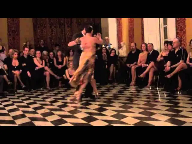 Video thumbnail for Facundo De La Cruz Paola Sanz @ El Fueye Tango Club Genova