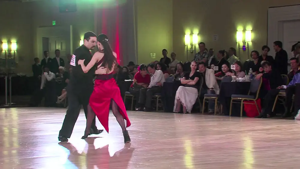 Video thumbnail for Gustavo and Jesica Hornos at the International Grand Ball Championship
