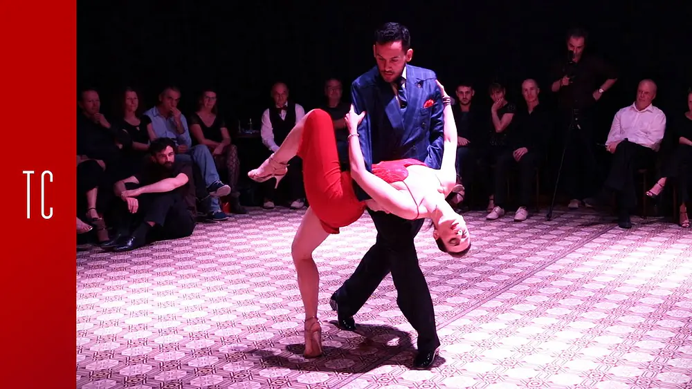 Video thumbnail for Tango: Laura D'Anna y Sebastián Acosta, 7/12/2017, Patio de Tango 2/4