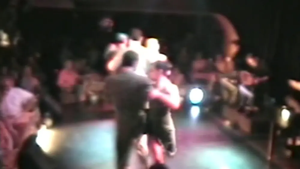 Video thumbnail for Gustavo Rosas. Tango Milongueando con Paula Rubin en Taconeando.Buenos Aires.Enero 2003.