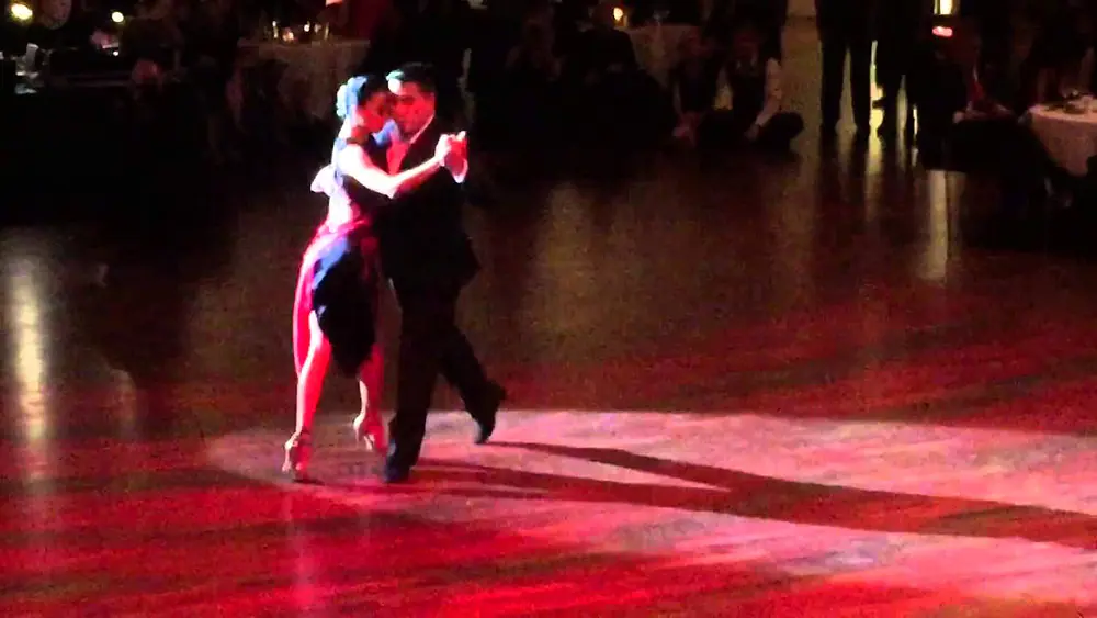 Video thumbnail for Leonel Mendieta y Natalia Hassan 1/4 "Embujamiento" de Sexteto Milonguero