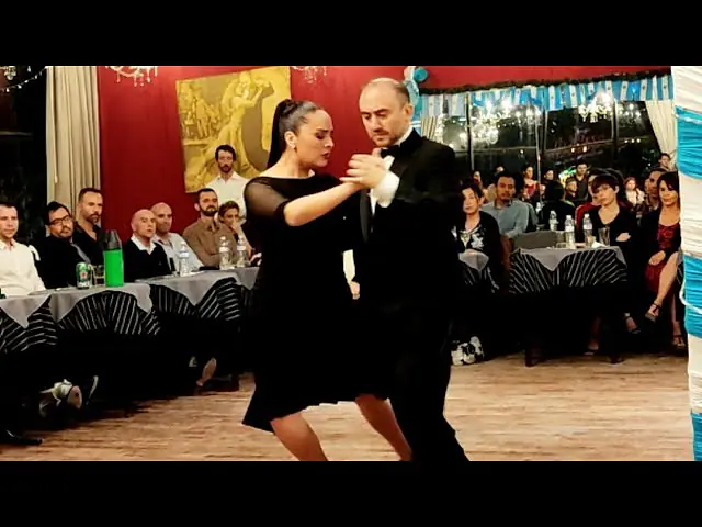 Video thumbnail for Aldana Figueroa y Ariel Manzanares. Todo (Laurenz/Podestá) Milonga Cachirulo 6may24