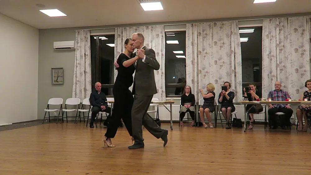 Video thumbnail for Tango Argentino con Jari y Minna en Oulu 2019 2