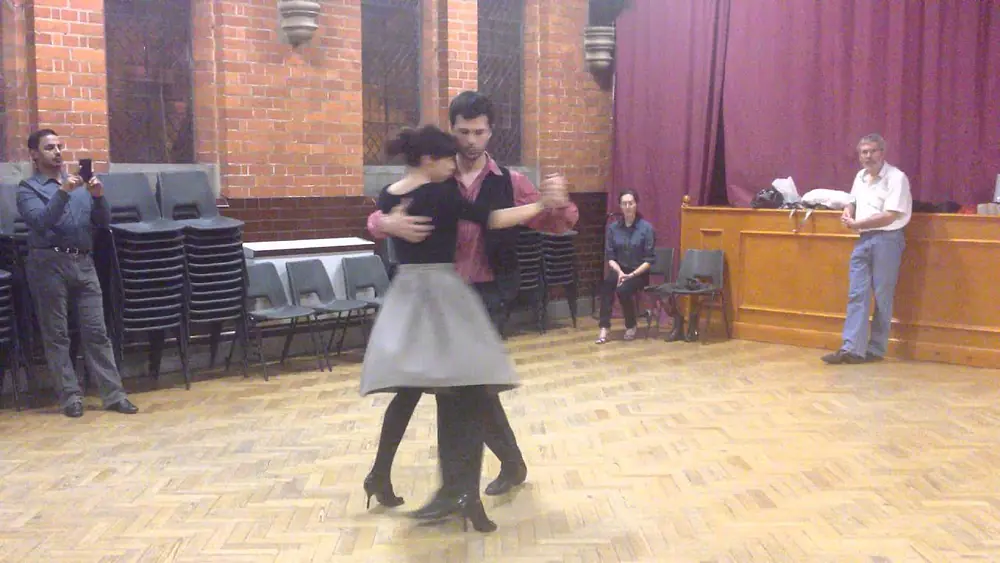 Video thumbnail for Vals Class with Cristian Petitto & Nayla Vacca at Reading Tango Club