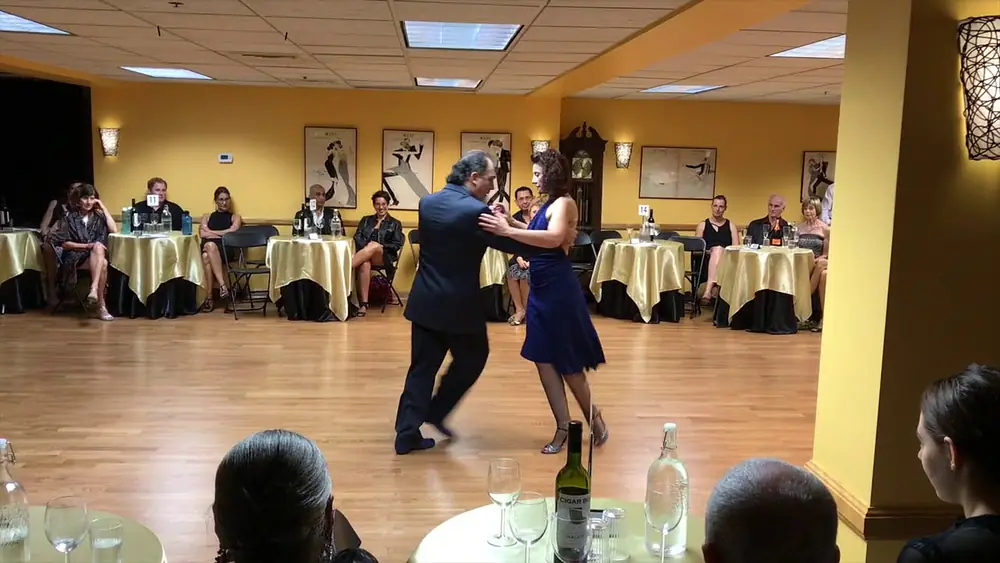 Video thumbnail for Gustavo Naveira and Giselle Anne performing Chique by Osvaldo Pugliese