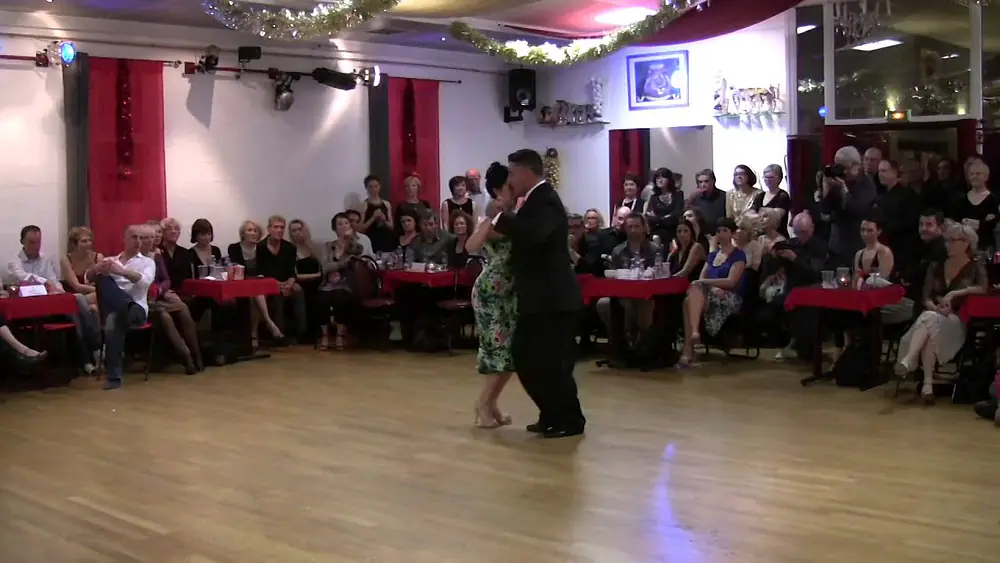 Video thumbnail for Paulina Cazabon y Jose Luis Gonzalez, TNT Lyon 2014, Vals